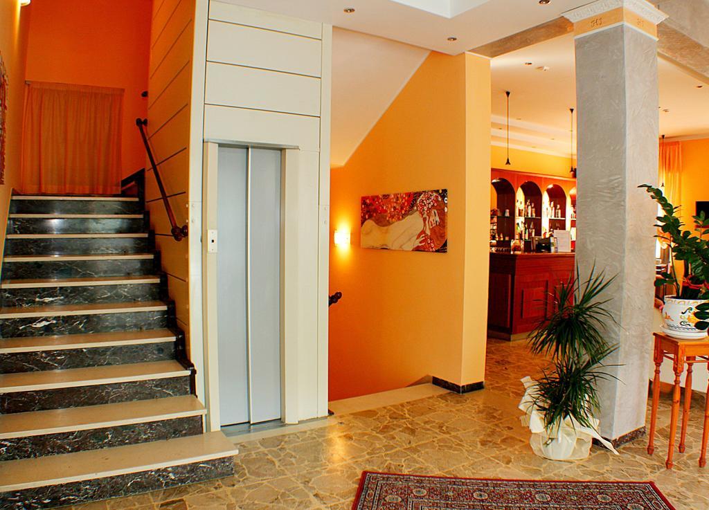 Hotel Jasmine Beach Rimini Exterior photo