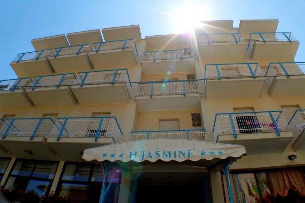 Hotel Jasmine Beach Rimini Exterior photo